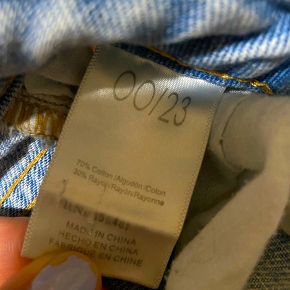 Simple Society High Waisted Mom Jeans Size 23 - Picture 6 of 6